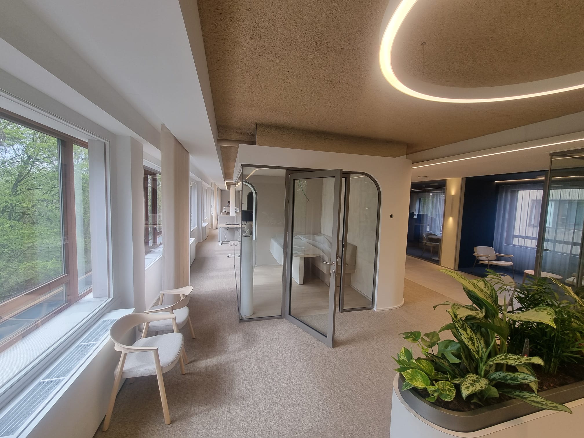 Bubble Meeting Room 4 – garden